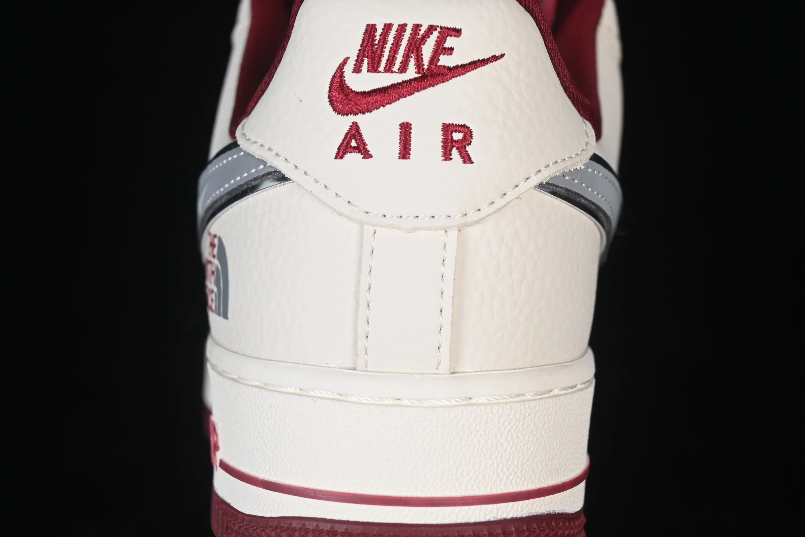 All categories Nk Air Force 1 Air Force series Nk Air Force 1 Low Air Force low top Nike Air Force 1'07 Low North Face joint cinnabar diamond Air Force 1 low top casual sneakers DF0188-112
